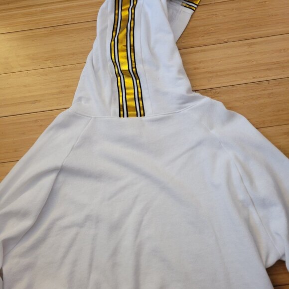 Pink Iowa Hawkeyes Cropped sweatshirt women's medium. - Picture 6 of 6